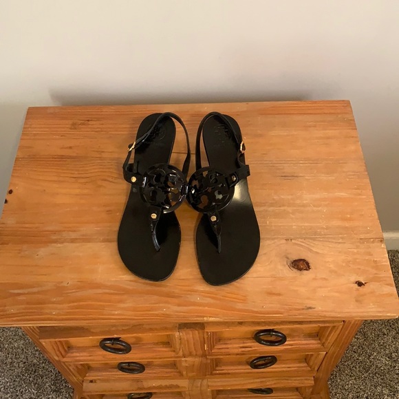 Tory Burch Shoes - NWOB TORY BURCH SANDALS